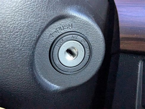 Used 2019 Toyota Tundra Limited image 29