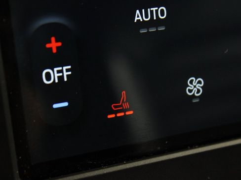 Certified 2024 Ford Edge SEL image 4