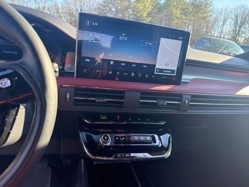 Used 2025 Lincoln Corsair Grand Touring w/ Equipment Group 302A image 20