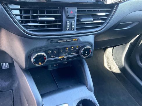 Used 2025 Ford Escape ST-Line FWD image 33