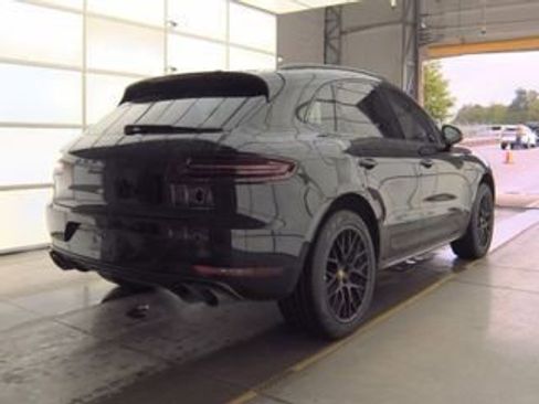 Used 2018 Porsche Macan GTS w/ Premium Package Plus AWD/4WD image 3