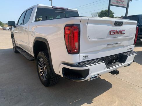 Used 2020 GMC Sierra 1500 AT4 w/ AT4 Premium Package AWD/4WD image 4
