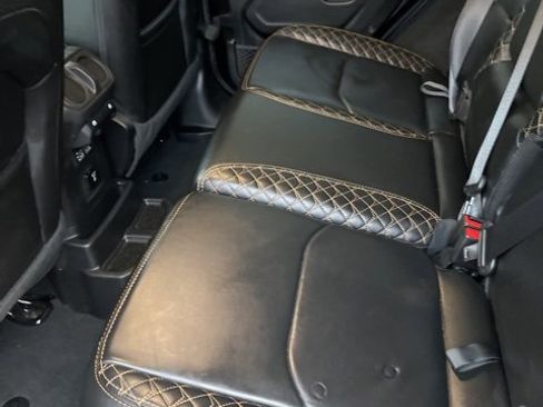 Used 2022 Jeep Wrangler Unlimited Sahara w/ Cold Weather Group image 7