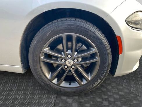 Used 2019 Dodge Charger SXT image 37