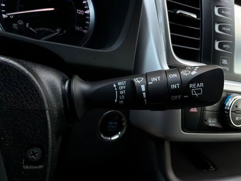 Used 2017 Toyota Highlander Limited FWD image 40