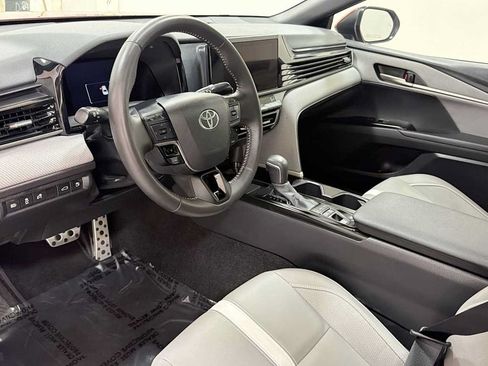 Certified 2025 Toyota Camry SE w/ Convenience Package FWD image 12