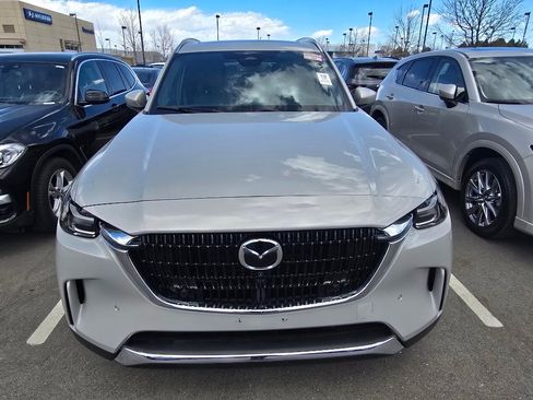 Used 2024 MAZDA CX-90 Plug-In Hybrid w/ Premium Pkg image 16