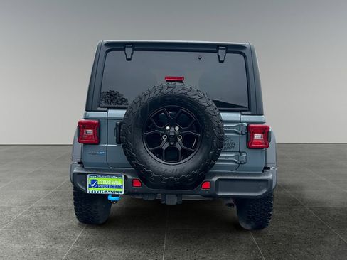 Used 2024 Jeep Wrangler Unlimited image 6