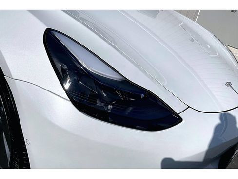 Used 2022 Tesla Model 3 Long Range AWD/4WD image 27