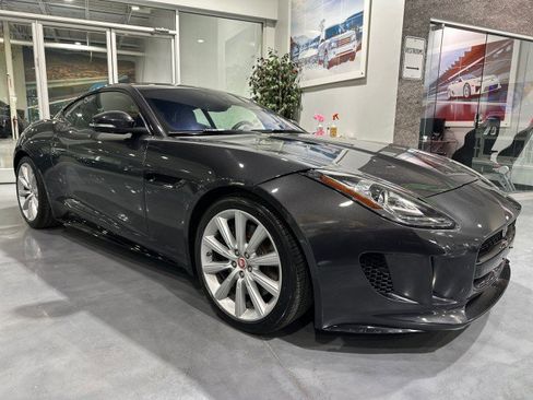 Used 2017 Jaguar F-TYPE Coupe RWD image 18