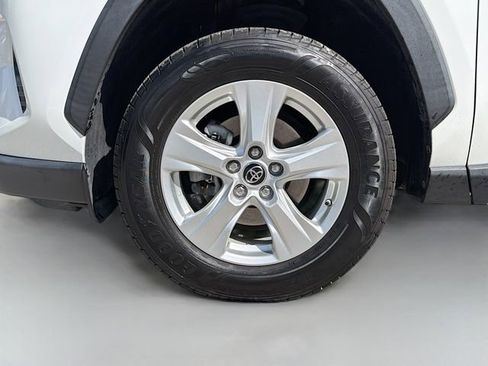 Used 2019 Toyota RAV4 XLE w/ Convenience Package image 40