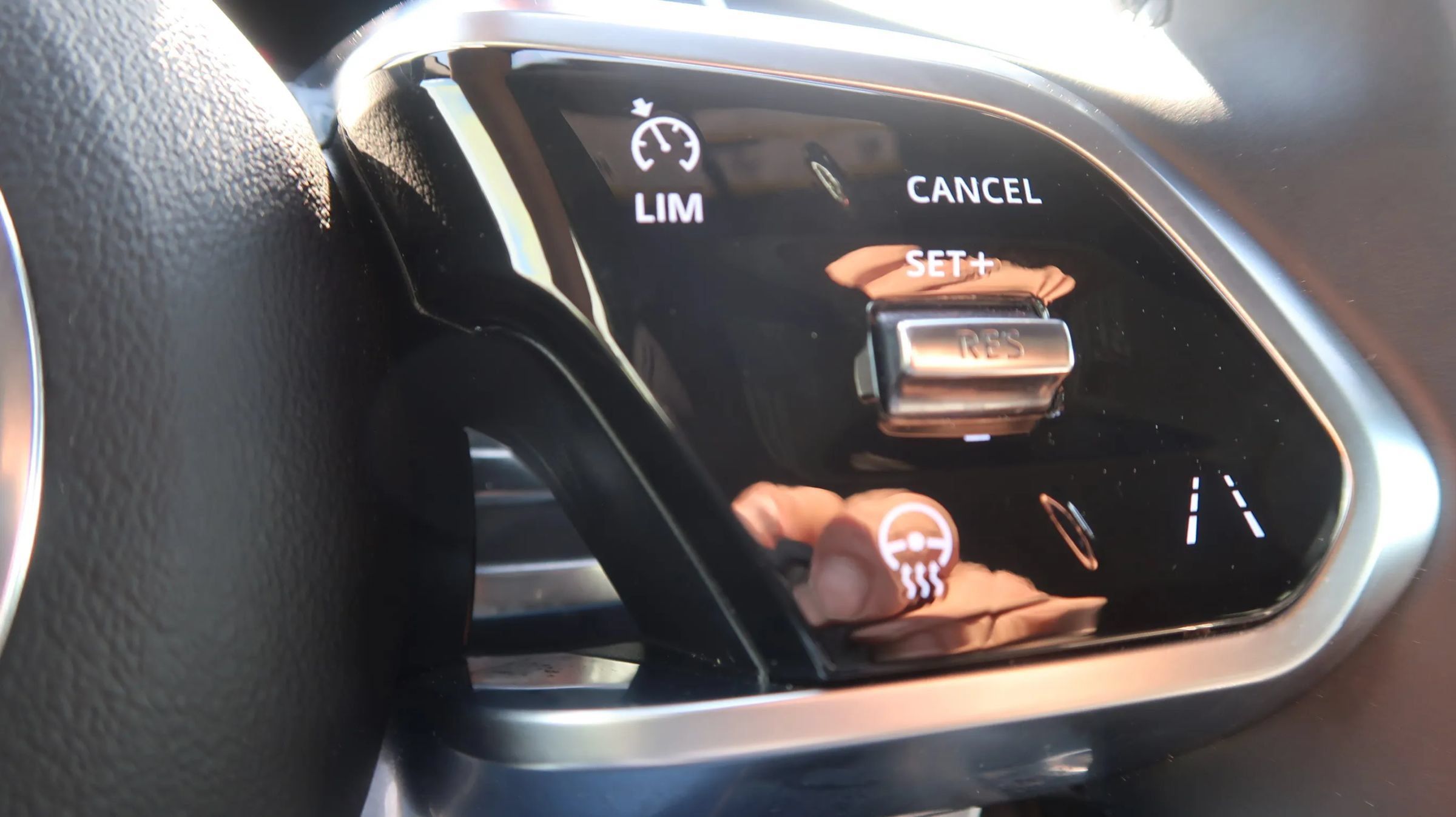 Used 2021 Jaguar F-PACE S AWD/4WD image 38