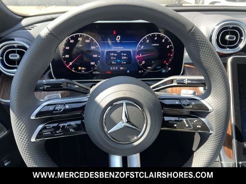 Used 2025 Mercedes-Benz C 300 4MATIC Sedan image 26