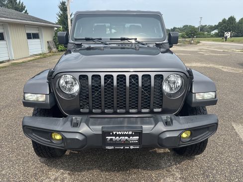 Used 2022 Jeep Gladiator Sport AWD/4WD image 11