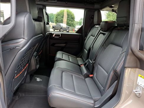 Used 2025 Ford Bronco Raptor AWD/4WD image 10