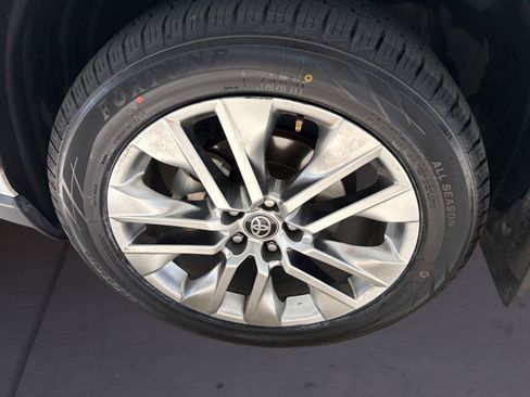 Used 2024 Toyota RAV4 XLE Premium FWD image 14