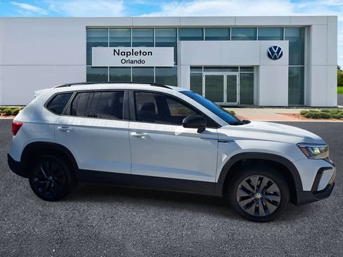 Used 2023 Volkswagen Taos S image 3