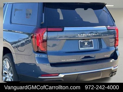 New 2026 GMC Yukon XL Denali w/ Denali Reserve Package AWD/4WD image 6
