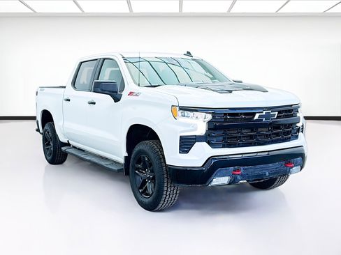 Used 2023 Chevrolet Silverado 1500 LT Trail Boss w/ Protection Package image 3