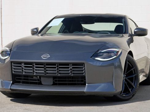 Used 2025 Nissan Z Performance w/ Floor Mat Package RWD image 3