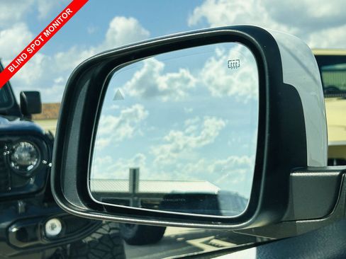 Used 2022 Dodge Durango GT image 12