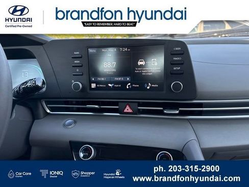 Used 2026 Hyundai Elantra Hybrid FWD image 19