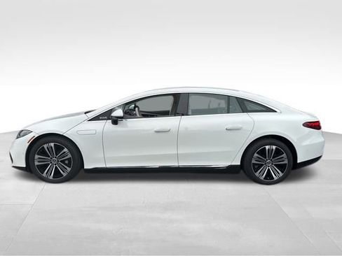 Used 2022 Mercedes-Benz EQS 450+ Sedan image 7