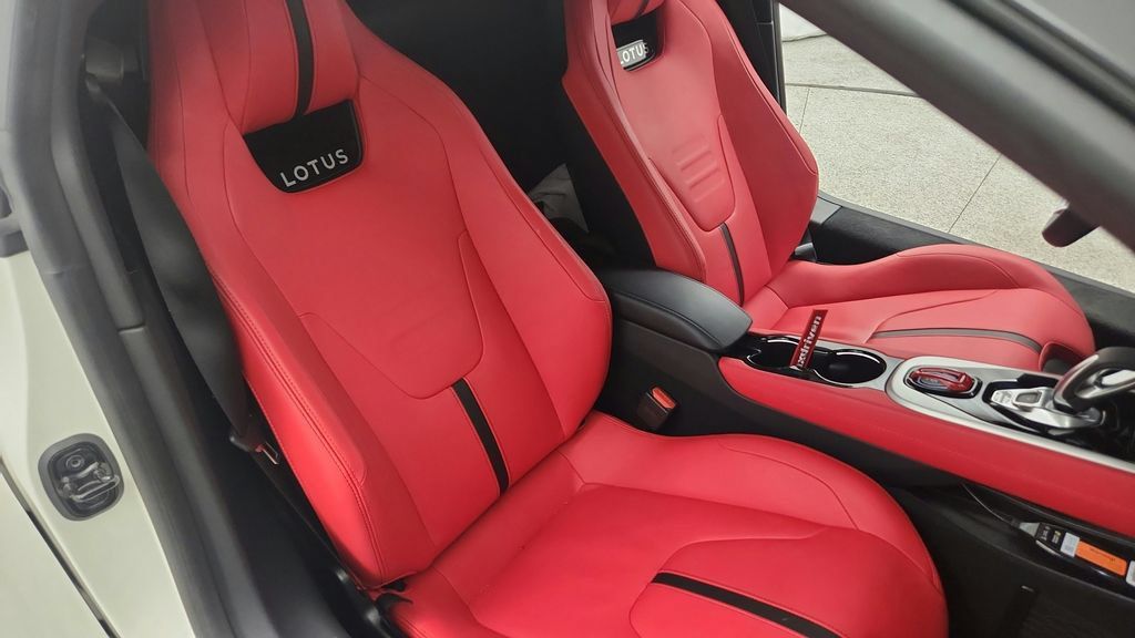 Used 2026 Lotus Emira SE RWD image 21
