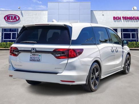 Used 2023 Honda Odyssey Sport image 4