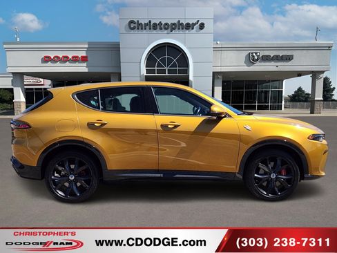 Used 2024 Dodge Hornet R/T w/ Track Pack AWD/4WD image 2