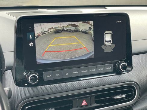 Used 2023 Hyundai Kona Limited image 18