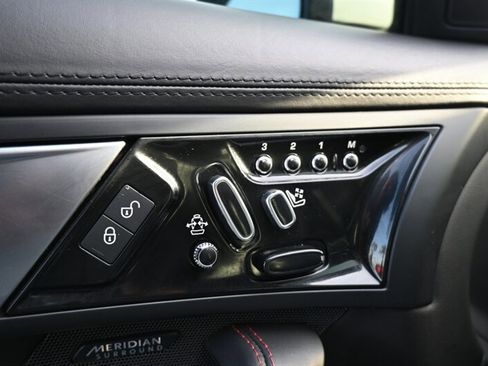 Used 2016 Jaguar F-TYPE S image 20
