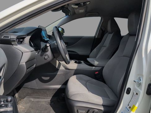 Used 2021 Toyota Venza LE AWD/4WD image 13