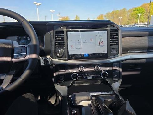 Certified 2025 Ford F150 Lariat w/ Equipment Group 502A High AWD/4WD image 33