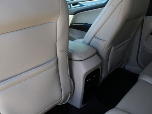 Used 2018 Lincoln MKC Premiere FWD image 14