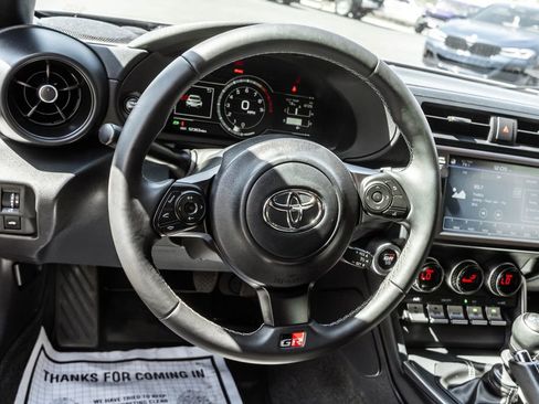 Used 2023 Toyota GR86 RWD image 8