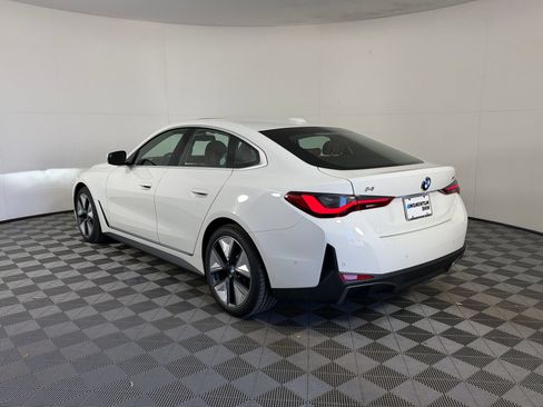 Used 2026 BMW i4 eDrive40 w/ Premium Package RWD image 3