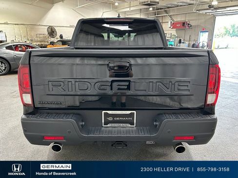 Used 2025 Honda Ridgeline Black Edition image 7