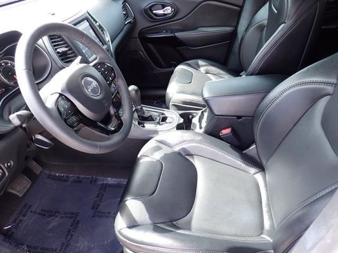 Used 2023 Jeep Cherokee Altitude Lux AWD/4WD image 12