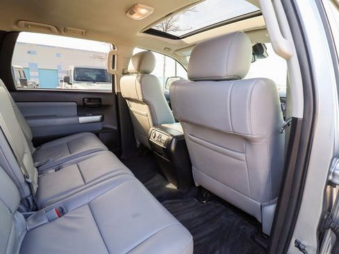 Used 2018 Toyota Sequoia SR5 image 42