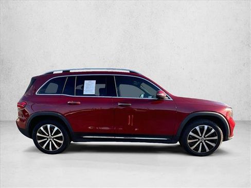 Used 2021 Mercedes-Benz GLB 250 4MATIC image 5