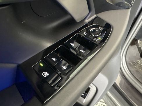 Certified 2026 BMW 530i w/ Premium Package RWD image 22