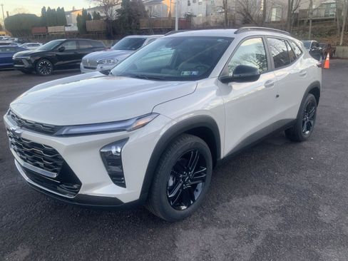 New 2026 Chevrolet Trax ACTIV image 3