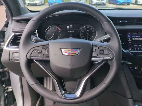 Used 2025 Cadillac XT6 Premium Luxury w/ LPO, Floor Liner Package FWD image 25