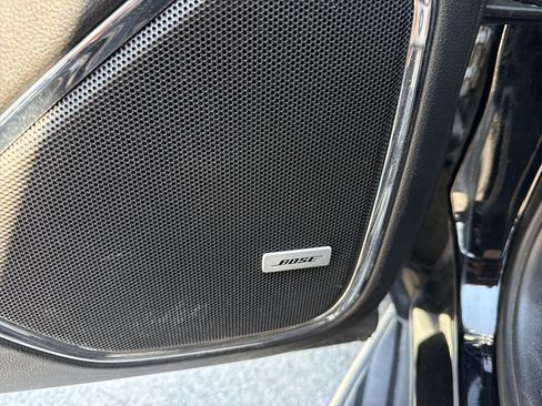 Used 2018 GMC Yukon SLE w/ SLE Value Package image 36