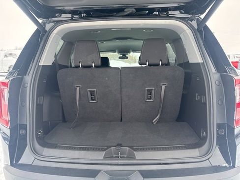 Used 2023 GMC Acadia SLE w/ Driver Convenience Package image 26