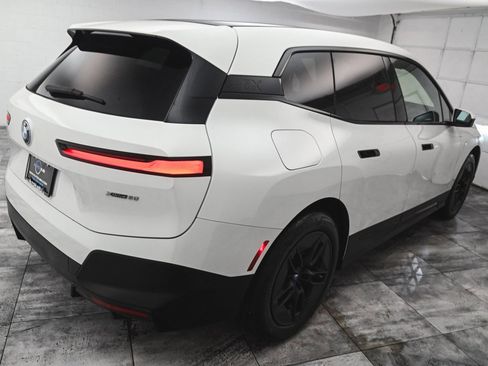 Used 2024 BMW iX xDrive50 w/ Premium Package image 6