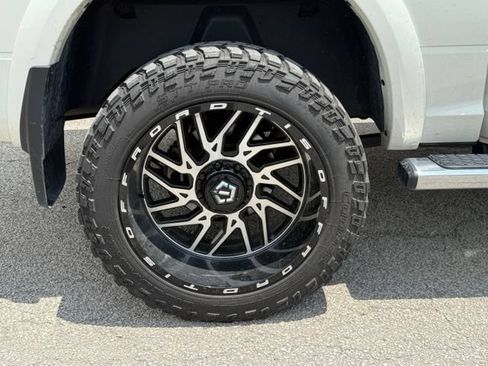 Used 2017 RAM 1500 Laramie w/ Convenience Group AWD/4WD image 13