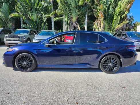 Used 2021 Toyota Camry XSE image 4