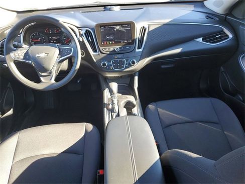Used 2024 Chevrolet Malibu LT image 15